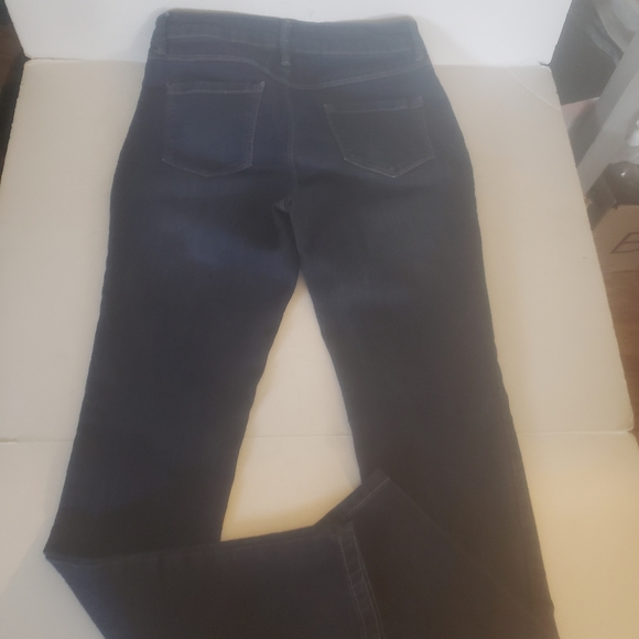 Ladies d.jeans size 4 stretchy - Picture 3 of 10